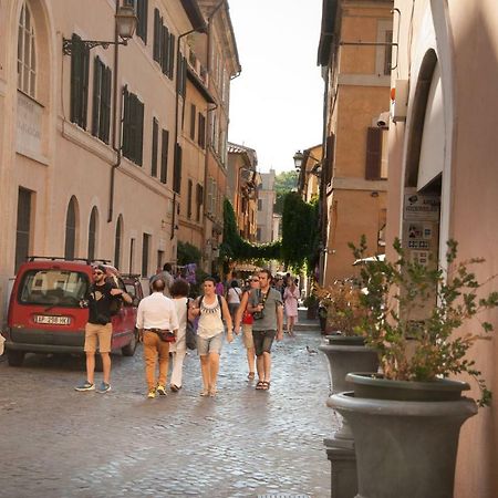 Trastevere Classico Self Check In Rome Bagian luar foto